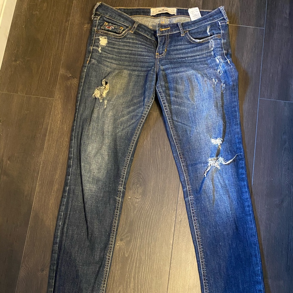 Hollister jeans ripped